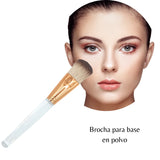 Brocha de maquillaje liquido y polvo. Corte redondeado para aplicación uniforme.